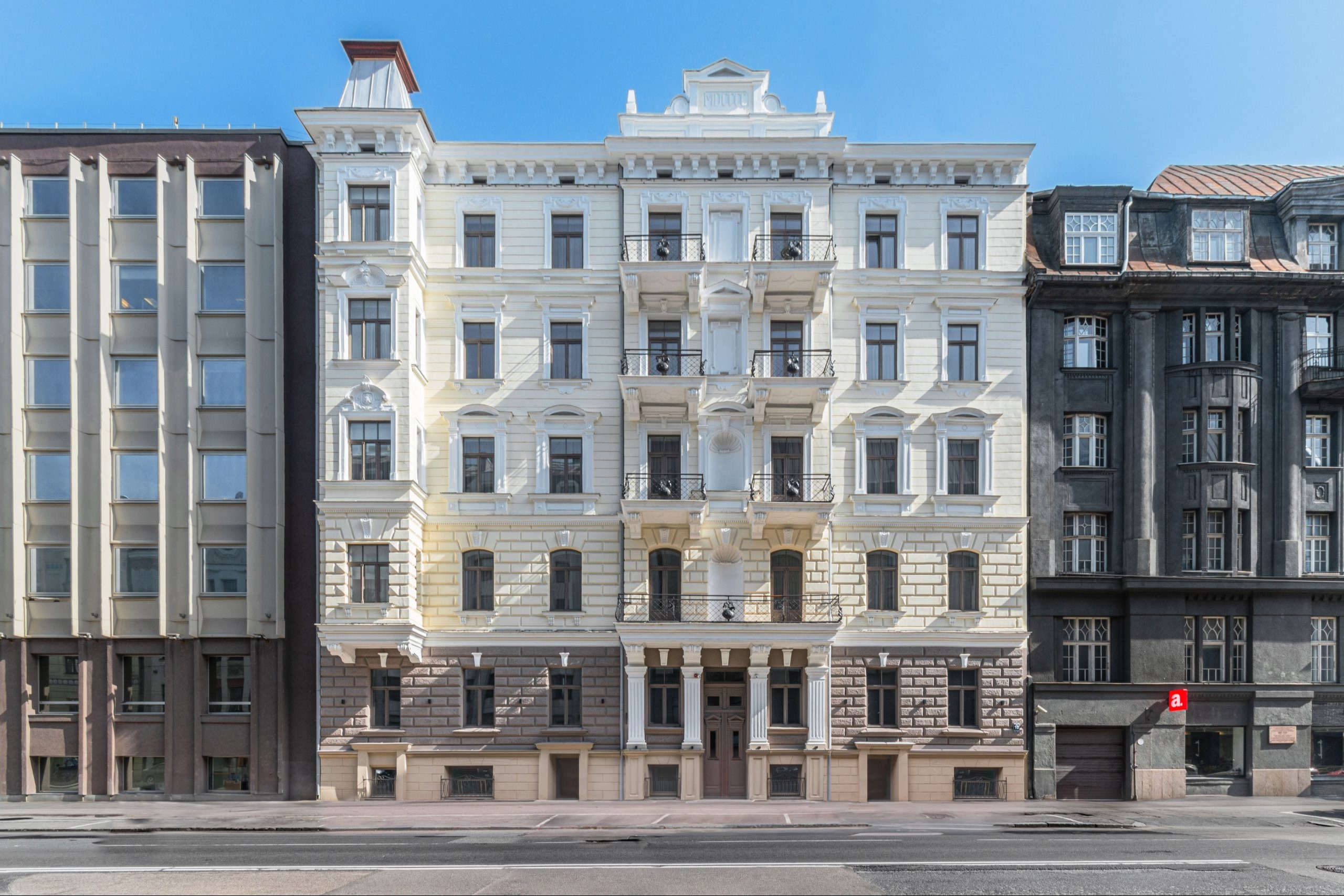 PULKVEŽA BRIEŽA IELA 10